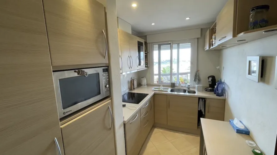 Apartamento de 2 dormitorios en Fuengirola, Spain No. 632 № 4