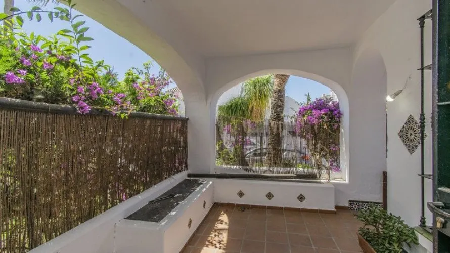 Apartamento de 3 dormitorios en Nueva Andalucía, Spain No. 592 № 18