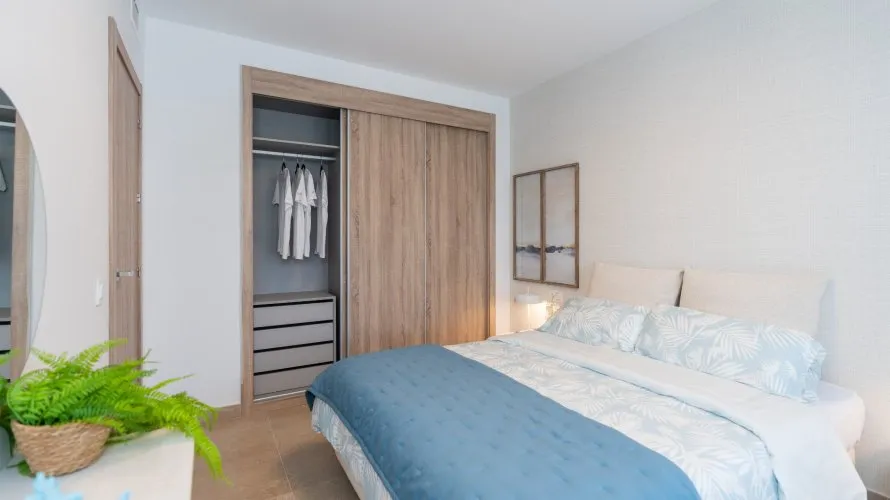 Apartamento de 2 dormitorios en Estepona, Spain No. 259 № 19