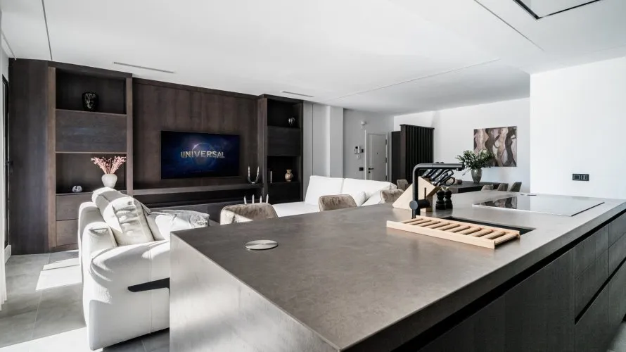 Apartamento de 2 dormitorios en Marbella, Spain No. 176 № 1