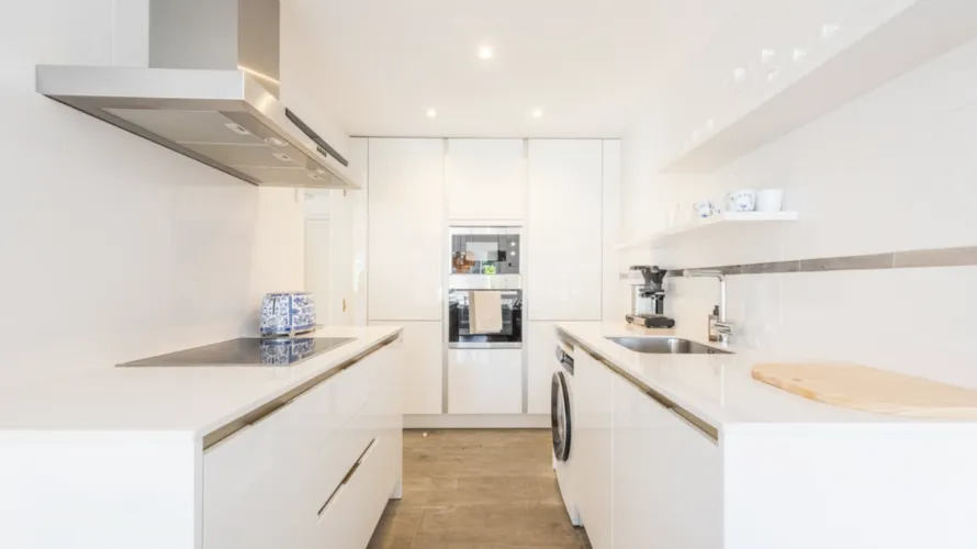 Apartamento de 2 dormitorios en Benahavís, Spain No. 529 № 4