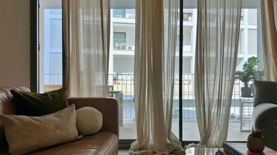 Apartamento de 3 dormitorios en Cortes (San Pedro De Alcantara), Spain No. 791 № 1