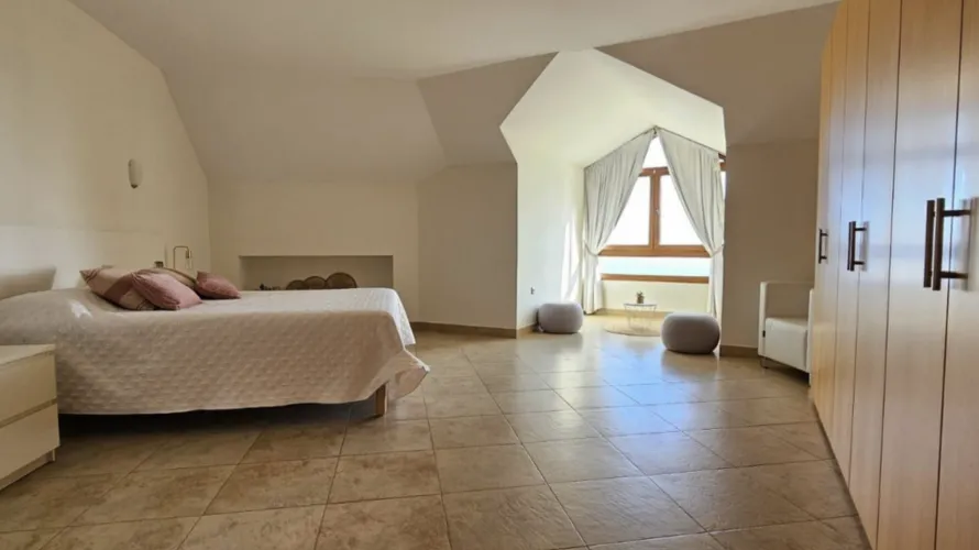 Dúplex de 3 dormitorios en Benalmádena, Spain No. 717 № 3