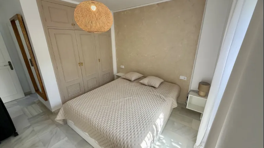 Apartamento de 2 dormitorios en Mijas Costa, Spain No. 735 № 4