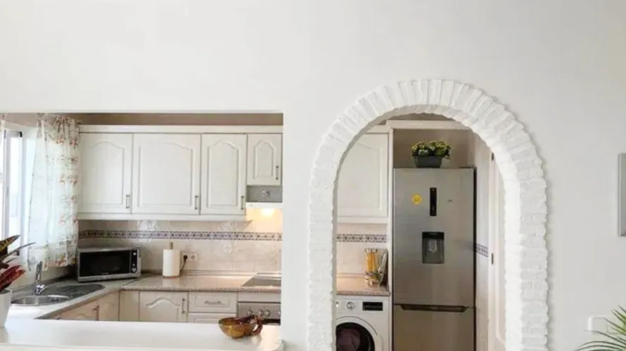 Apartamento de 2 dormitorios en Nueva Andalucía, Spain No. 615 № 13