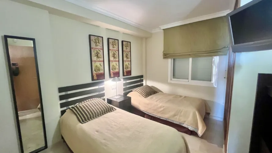 Apartamento de 2 dormitorios en La Cala De Mijas, Spain No. 760 № 18