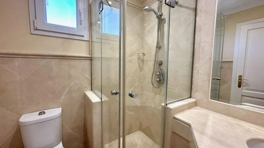 Apartamento de 2 dormitorios en Casares, Spain No. 281 № 1