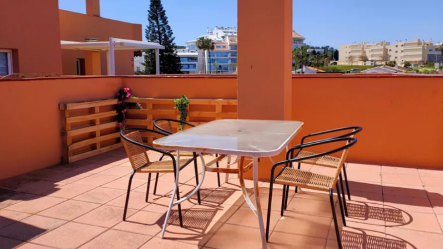 Dúplex de 2 dormitorios en Fuengirola, Spain No. 762 № 21