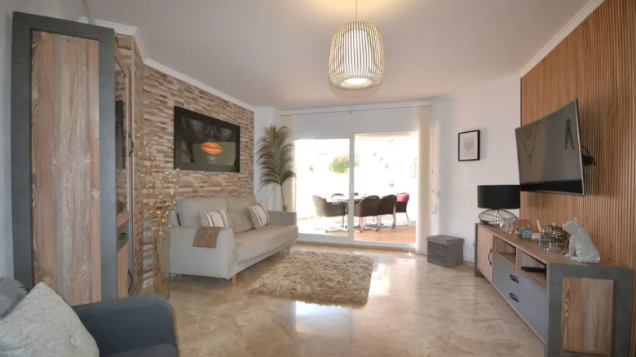 Apartamento de 2 dormitorios en Mijas Costa, Spain No. 731 № 18