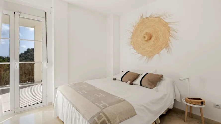 Apartamento de 3 dormitorios en Benahavís, Spain No. 690 № 9