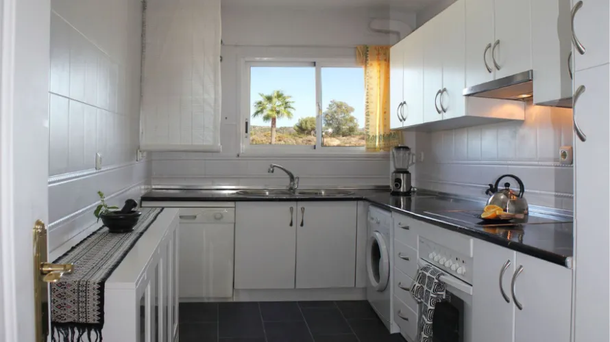 Ático de 2 dormitorios en Marbella, Spain No. 429 № 7