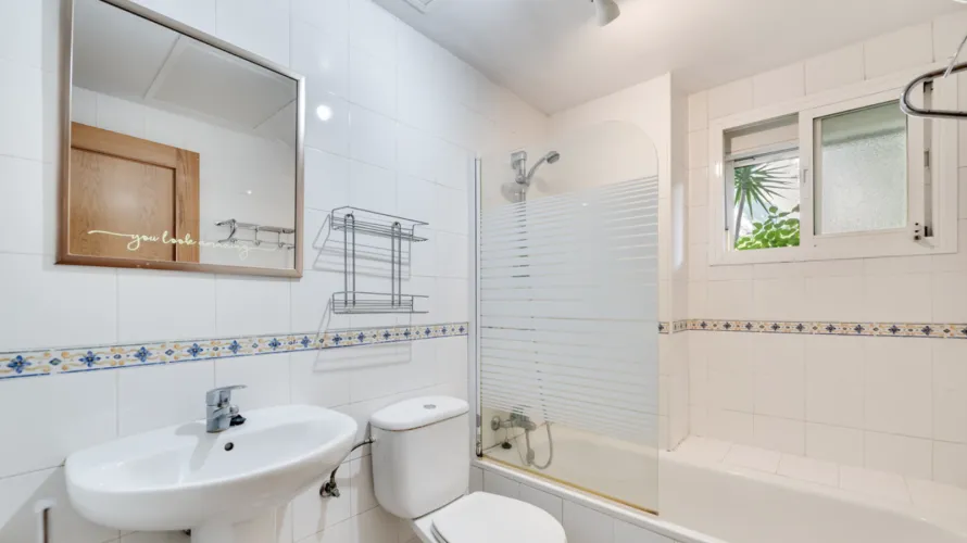 Apartamento de 3 dormitorios en Estepona, Spain No. 474 № 7