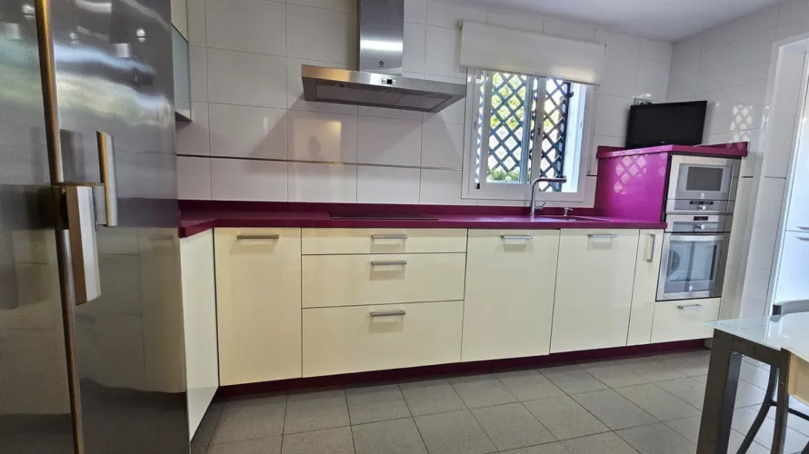 Apartamento de 2 dormitorios en Estepona, Spain No. 781 № 18