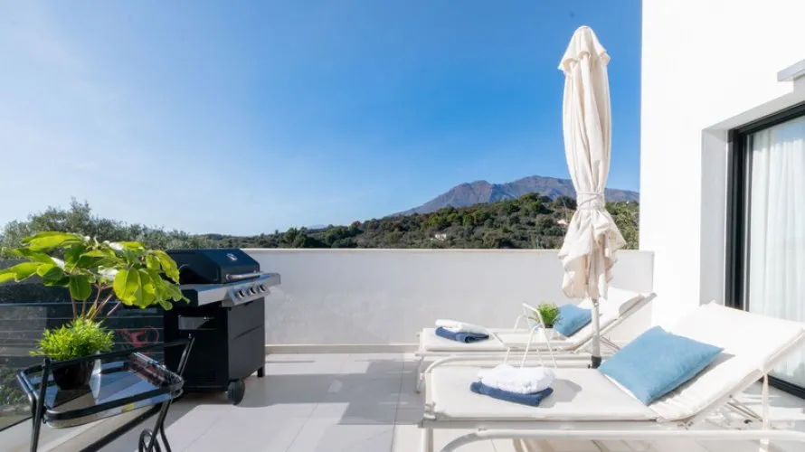 Apartamento de 4 dormitorios en Estepona, Spain No. 302 № 9