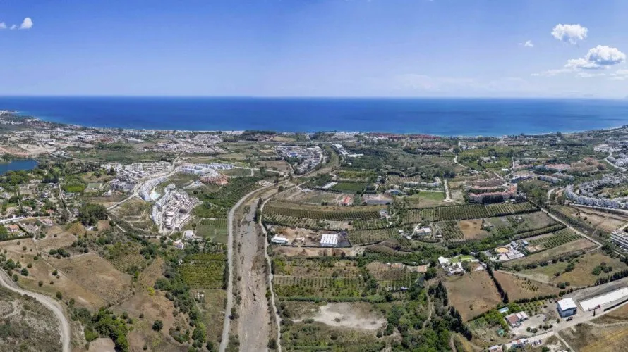 Apartamento de 3 dormitorios en Estepona, Spain No. 202 № 3