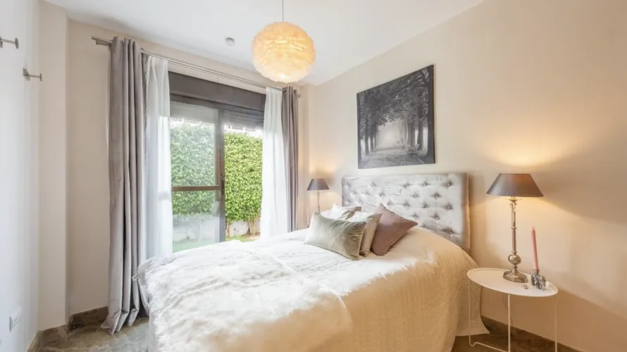 Apartamento de 2 dormitorios en Estepona, Spain No. 466 № 7