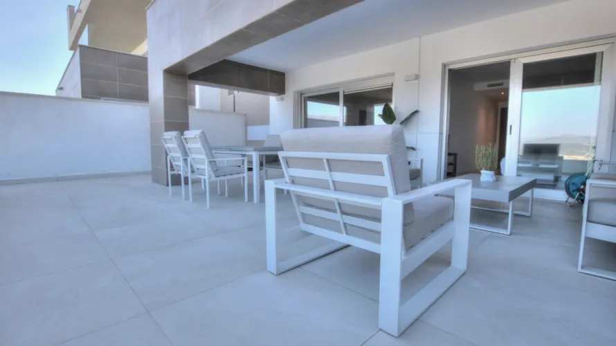 Apartamento de 2 dormitorios en Mijas Costa, Spain No. 496 № 6