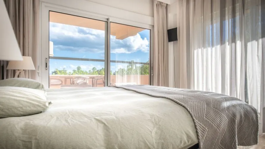 Apartamento de 3 dormitorios en Nueva Andalucía, Spain No. 301 № 6