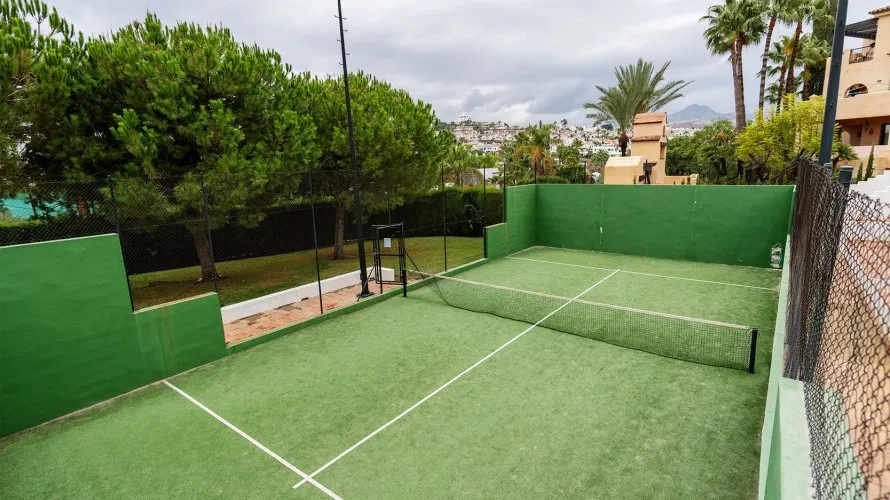 Apartamento de 2 dormitorios en Estepona, Spain No. 774 № 14