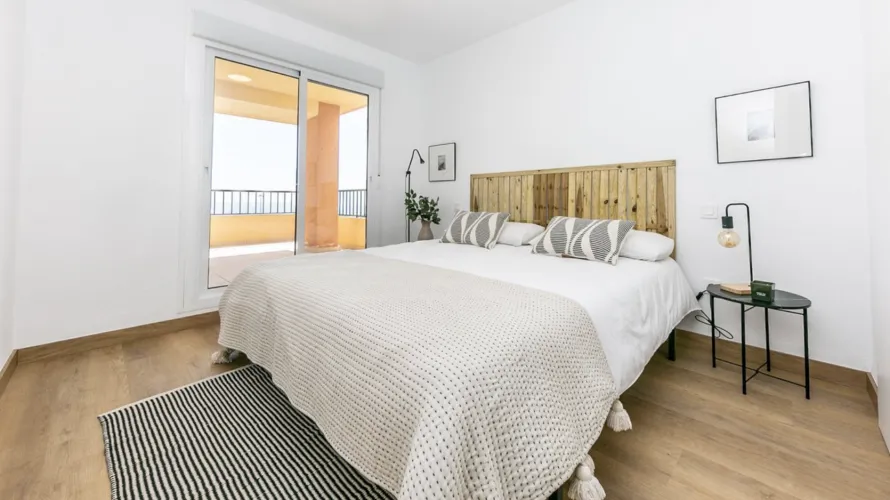 Apartamento de 2 dormitorios en Mijas Costa, Spain No. 630 № 16