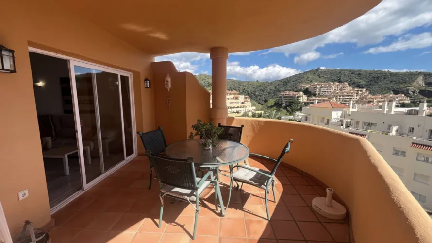 Dúplex de 3 dormitorios en Mijas Costa, Spain No. 636 № 11