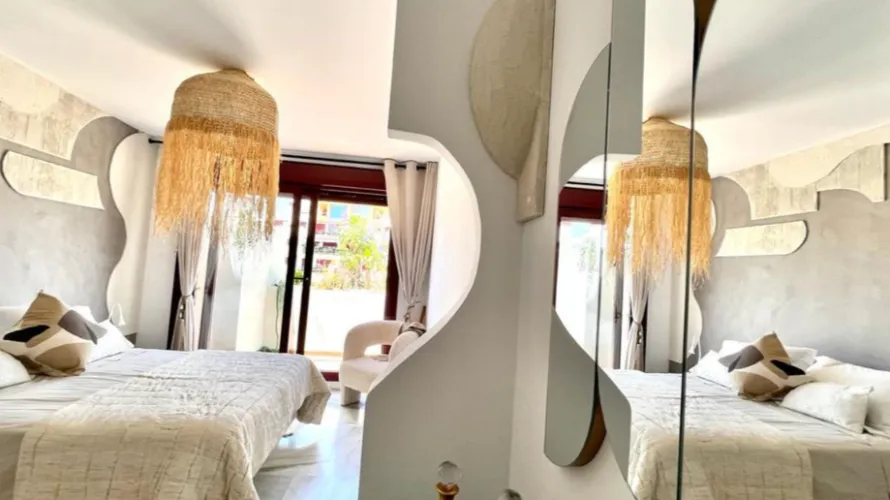 Apartamento de 2 dormitorios en Marbella, Spain No. 764 № 9