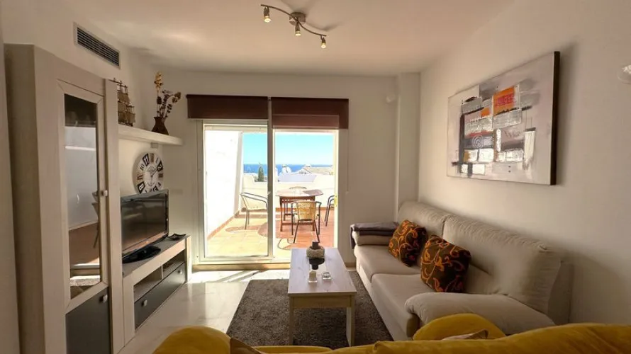 Apartamento de 2 dormitorios en Casares, Spain No. 573 № 22