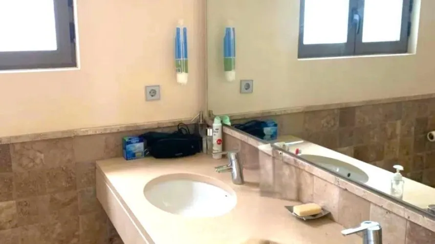 Apartamento de 2 dormitorios en Benahavís, Spain No. 557 № 11