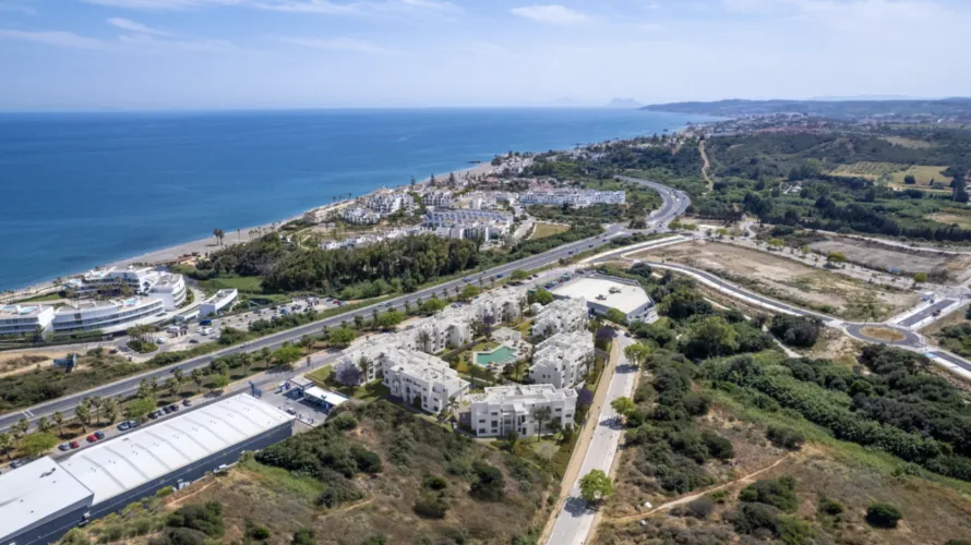 Apartamento de 2 dormitorios en Estepona, Spain No. 383 № 10