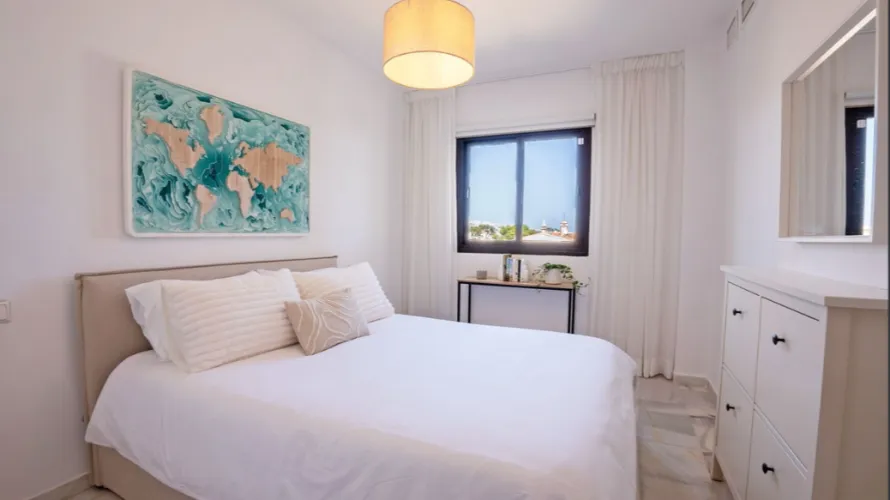 Apartamento de 2 dormitorios en Mijas Costa, Spain No. 743 № 8