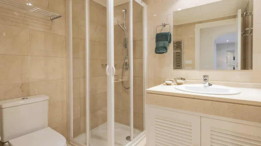 Apartamento de 3 dormitorios en Benahavís, Spain No. 480 № 8