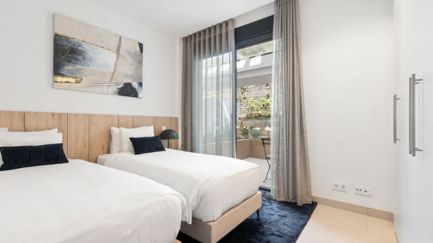 Apartamento de 3 dormitorios en Marbella, Spain No. 481 № 13