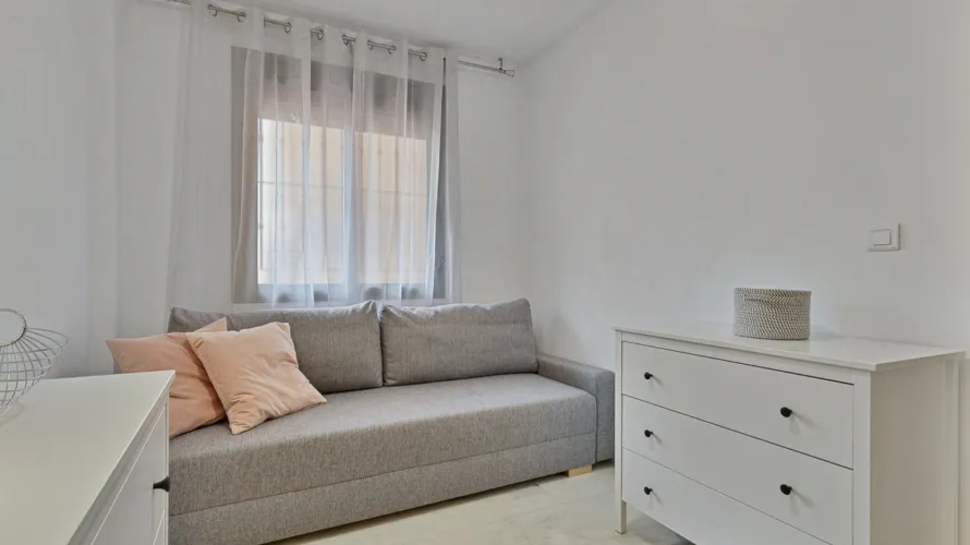 Apartamento de 2 dormitorios en Fuengirola, Spain No. 692 № 10