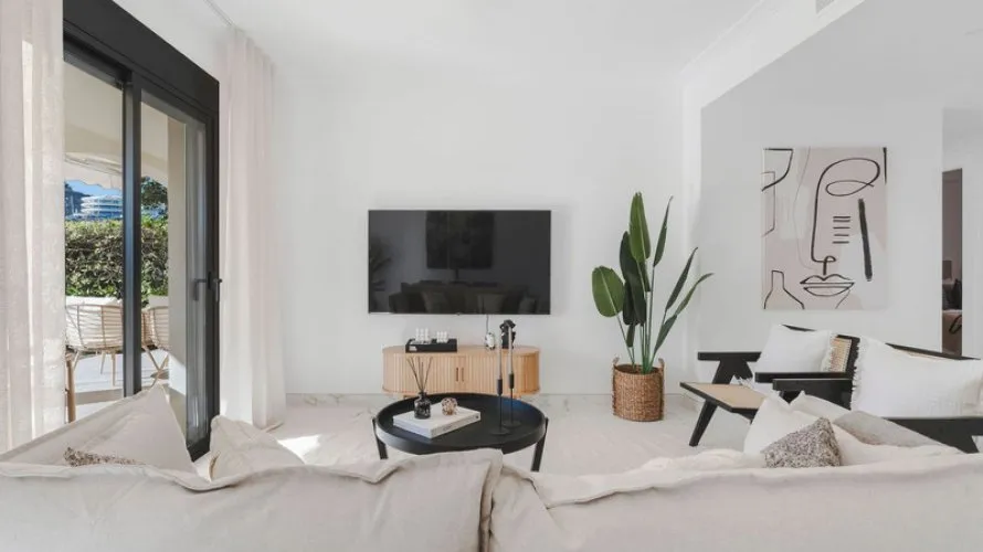 Apartamento de 3 dormitorios en Benahavís, Spain No. 307 № 17