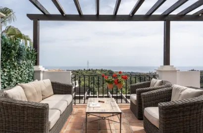 Dúplex de 2 dormitorios en Marbella, Spain No. 706