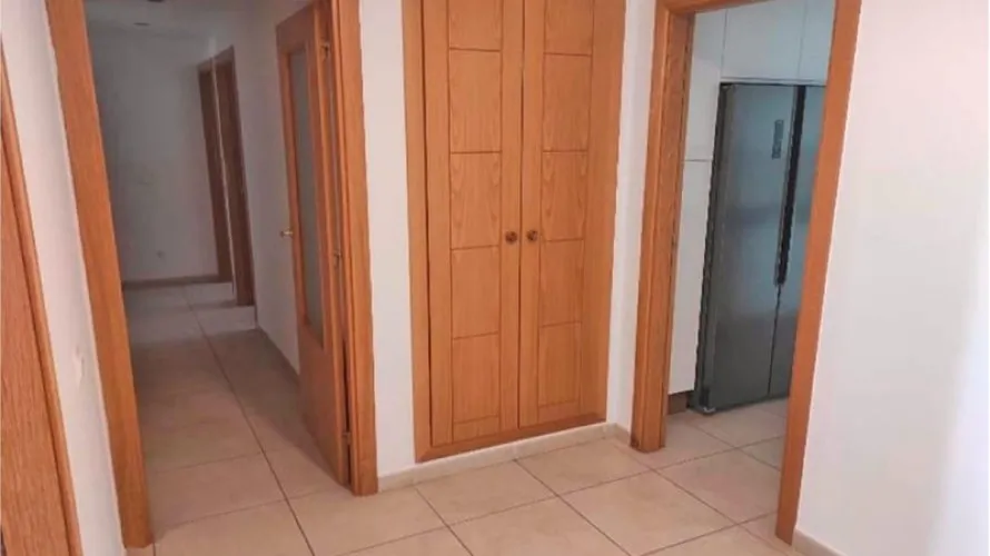 Apartamento de 3 dormitorios en Nueva Andalucía, Spain No. 589 № 5