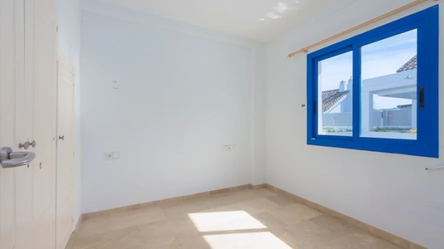 Dúplex de 2 dormitorios en Manilva, Spain No. 410 № 18