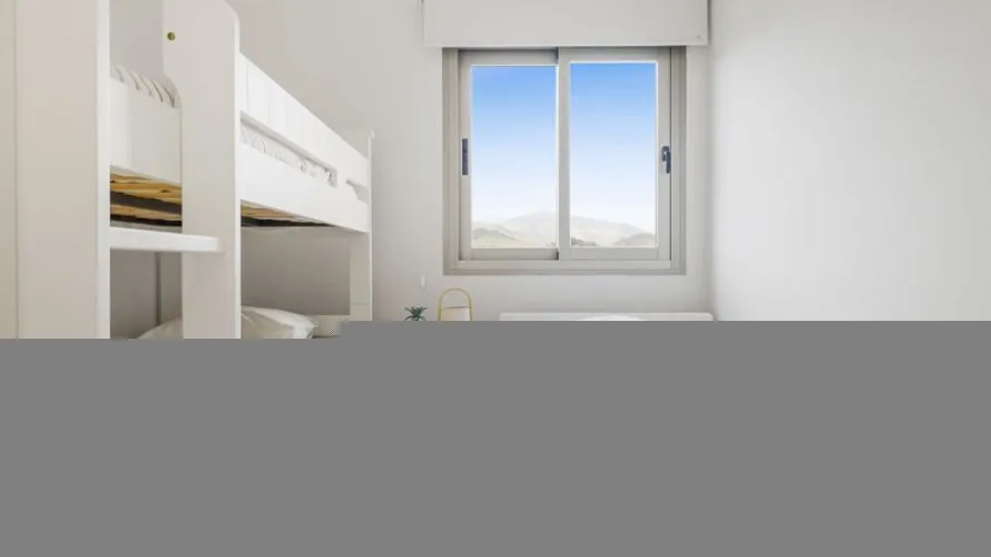 Apartamento de 3 dormitorios en Estepona, Spain No. 445 № 12