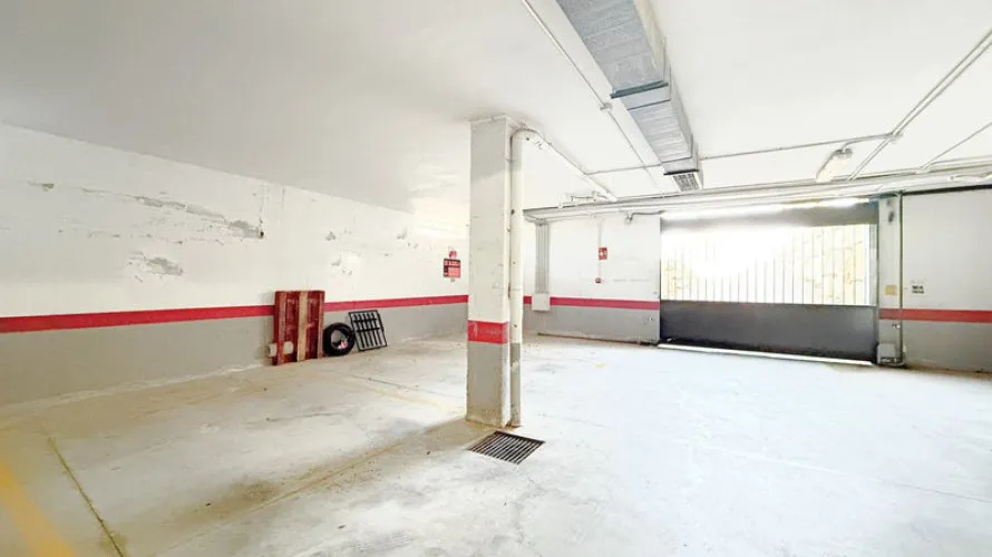 Apartamento de 2 dormitorios en Casares, Spain No. 571 № 2