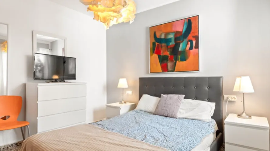 Apartamento de 2 dormitorios en Fuengirola, Spain No. 687 № 12