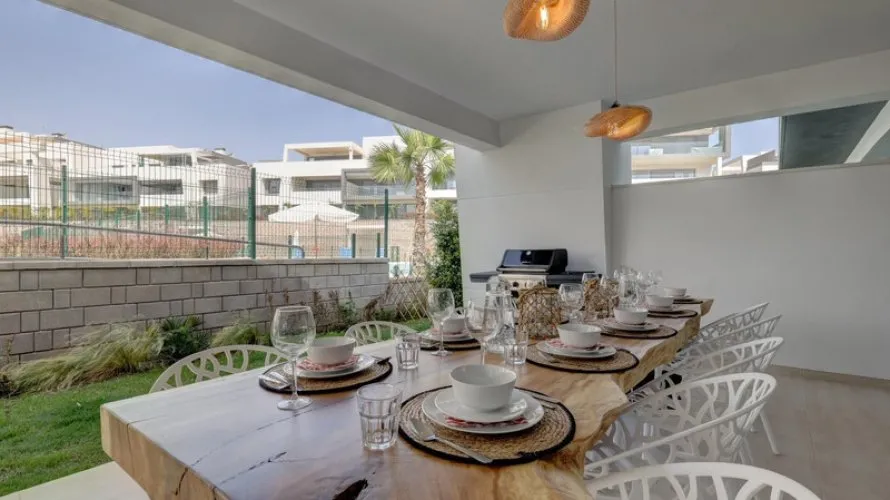 Apartamento de 2 dormitorios en Estepona, Spain No. 647 № 12