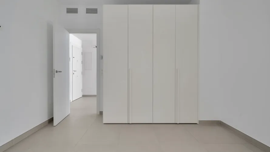 Apartamento de 3 dormitorios en Benalmádena, Spain No. 714 № 18