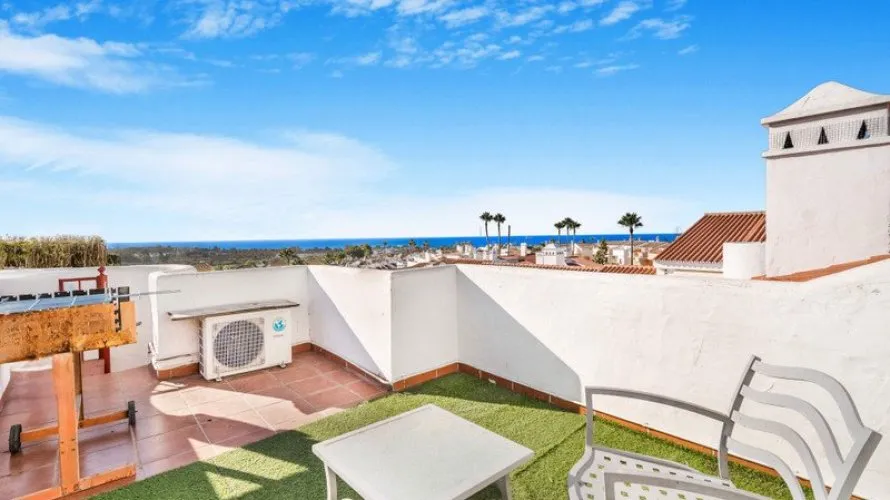 Ático de 2 dormitorios en Estepona, Spain No. 681 № 7