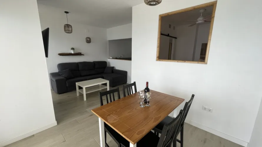 Apartamento de 2 dormitorios en Estepona, Spain No. 492 № 4