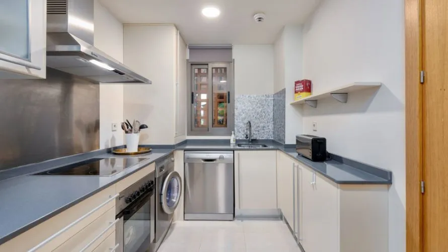 Apartamento de 2 dormitorios en Estepona, Spain No. 338 № 9