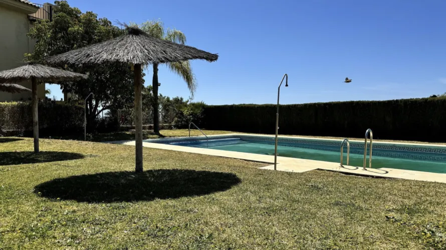 Apartamento de 3 dormitorios en Estepona, Spain No. 491 № 16