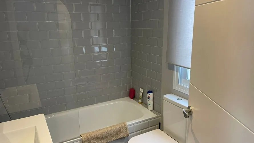 Apartamento de 3 dormitorios en Cortes (San Pedro De Alcantara), Spain No. 567 № 18