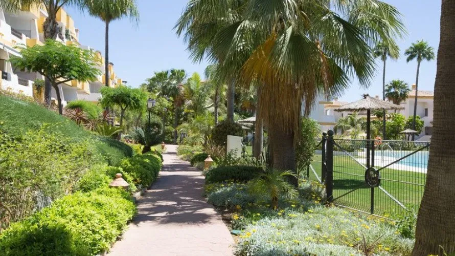 Apartamento de 2 dormitorios en Mijas, Spain No. 456 № 2