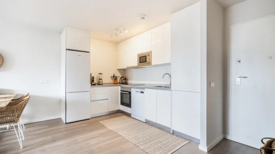 Apartamento de 2 dormitorios en Estepona, Spain No. 527 № 1