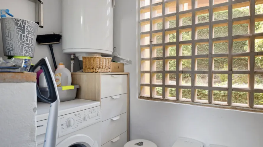 Apartamento de 2 dormitorios en Estepona, Spain No. 520 № 4